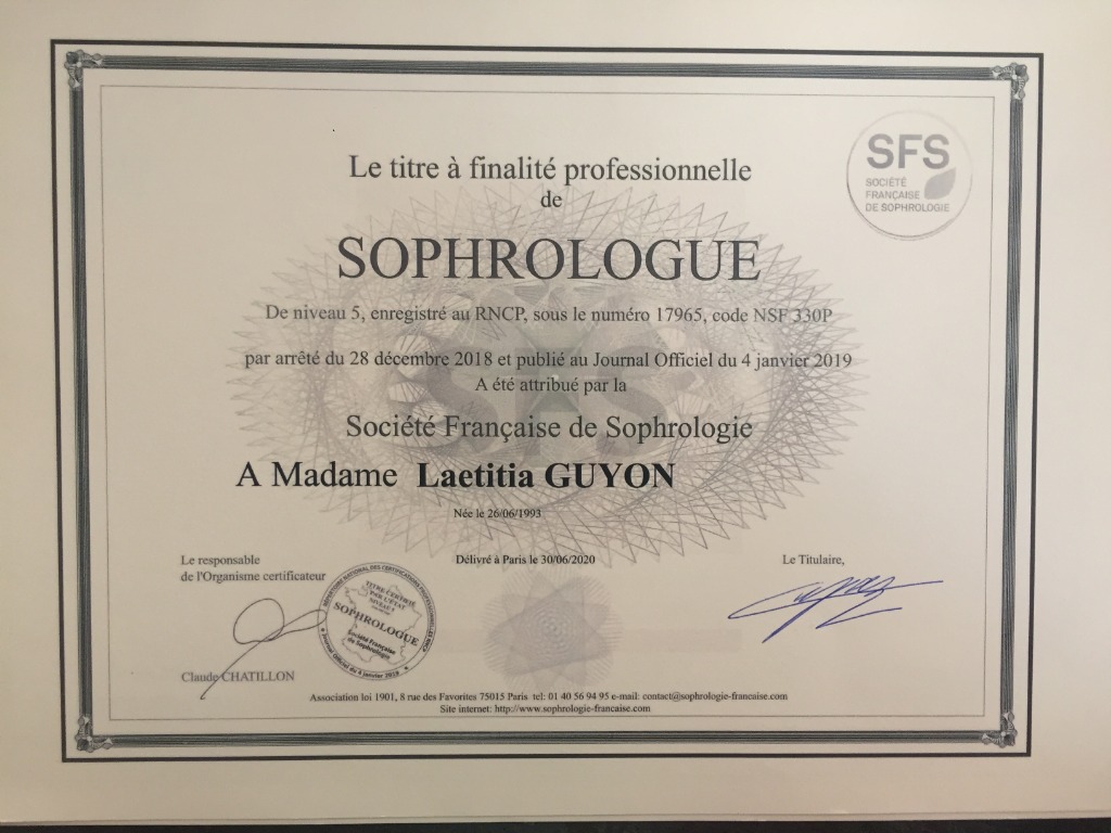 photo diplome Laetitia Guyon Sophrologue
