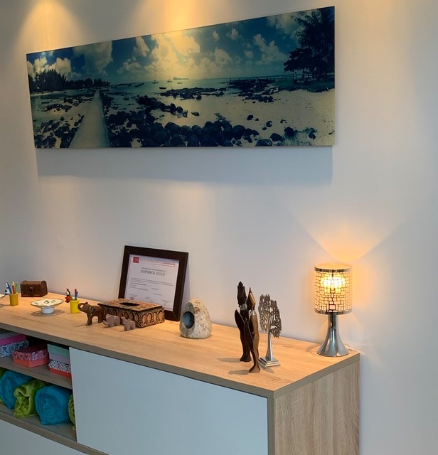 photo cabinet Maroussia NIPPERT