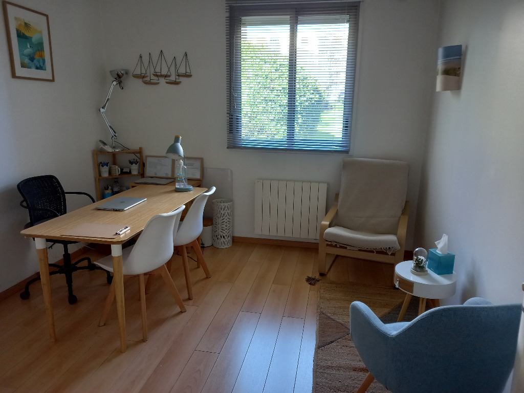 photo cabinet Marie-Ange BUSSET 