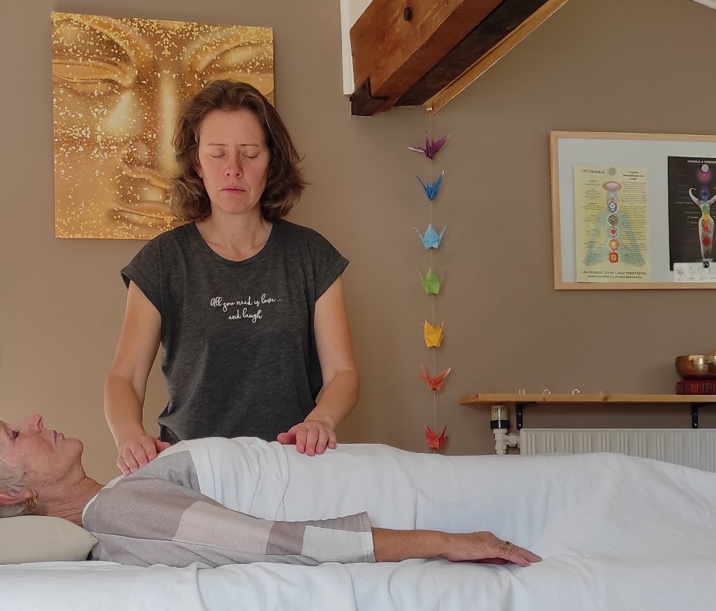 photo seance Un souffle d’éveil Nadège Boisselet Sophro-Relaxologue, Praticienne en Hypnose & Energéticienne