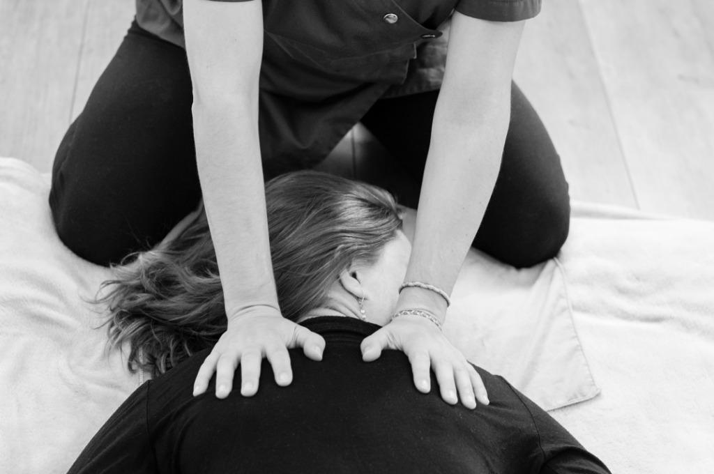 photo cabinet MARIE SANCHEZ SHIATSU