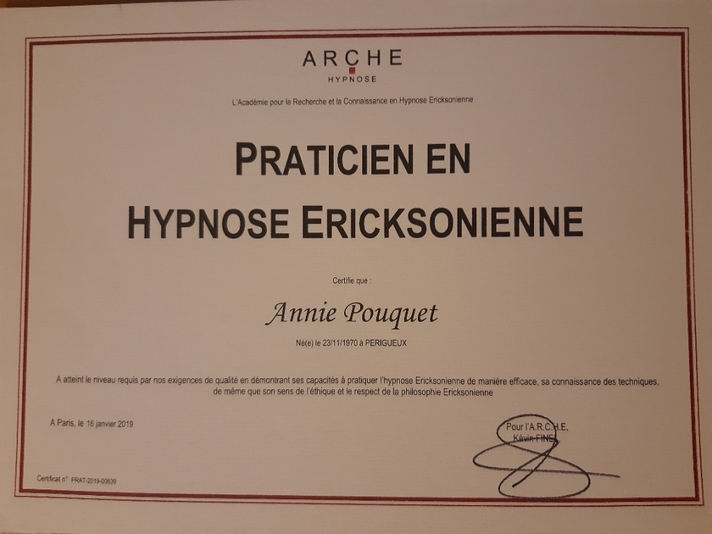 photo diplome POUQUET ANNIE
