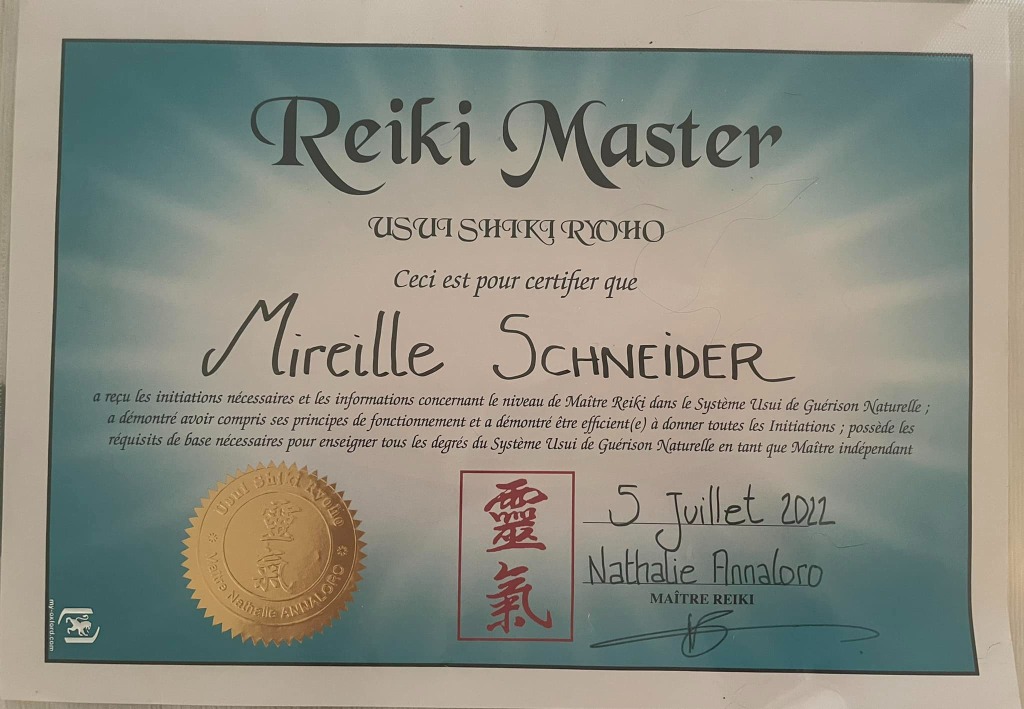 photo diplome Schneider Mireille