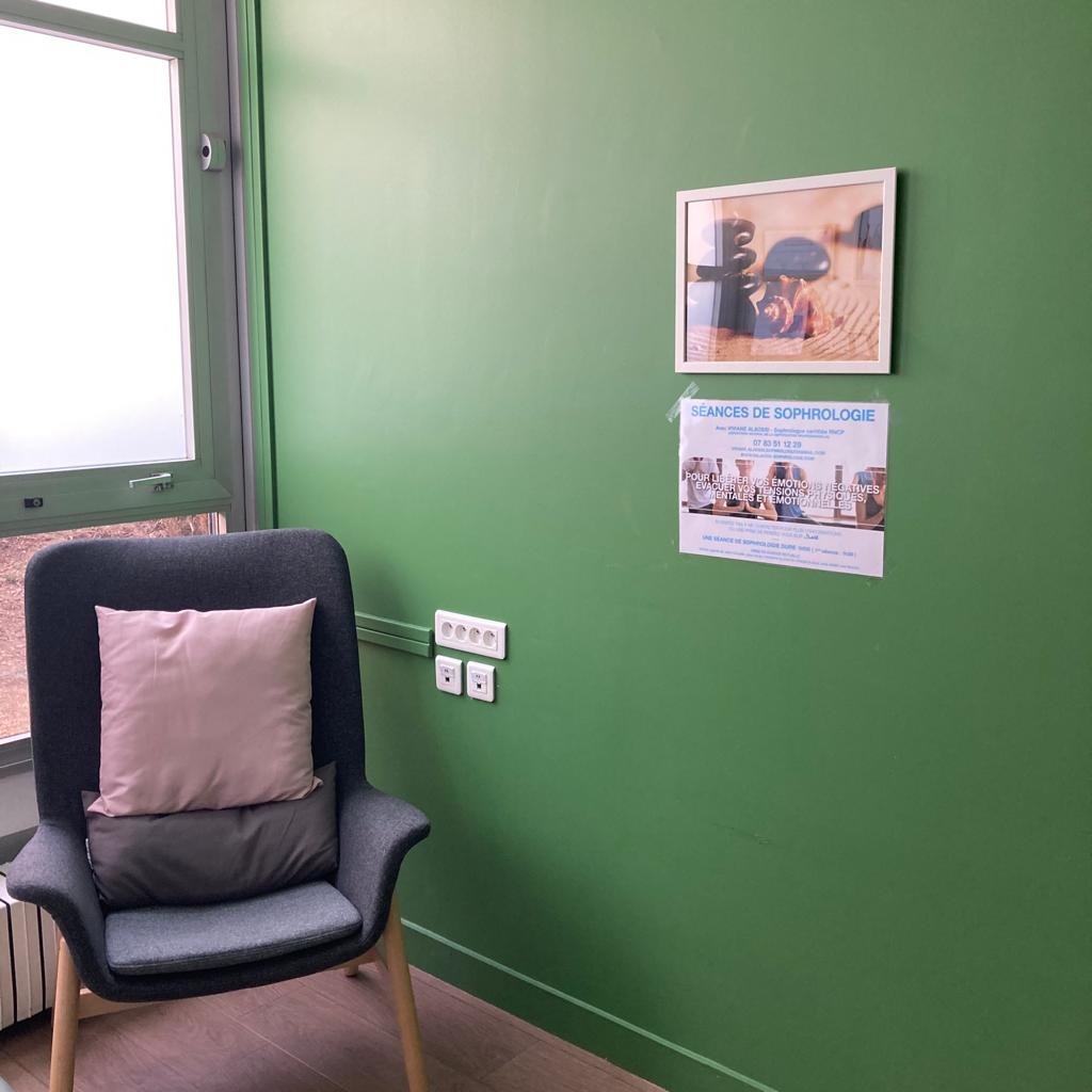 photo cabinet Viviane ALAOSSI