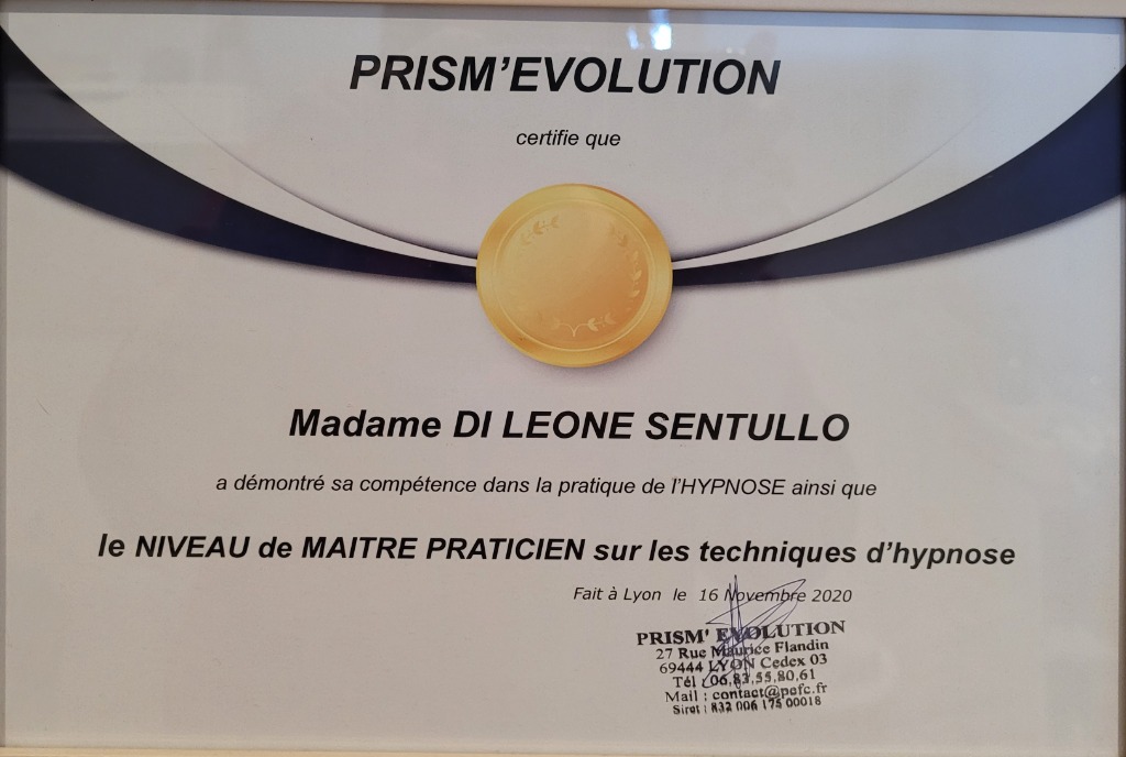 photo diplome Eugénie DI LEONE SENTULLO