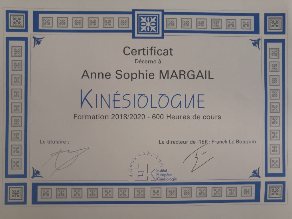 photo diplome Anne-Sophie MARGAIL