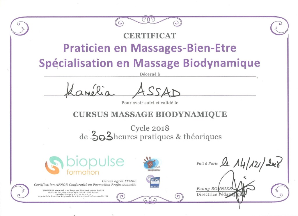 photo diplome Kamélia Assad - Melaika Massage