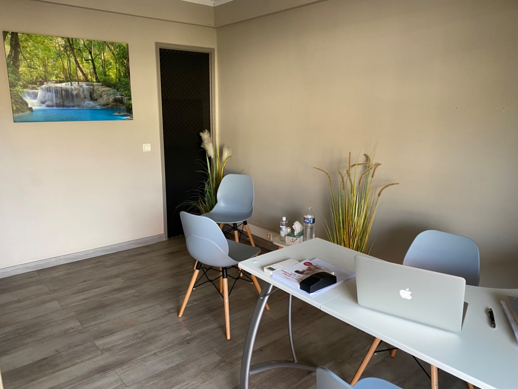 photo cabinet Stéphane Serra