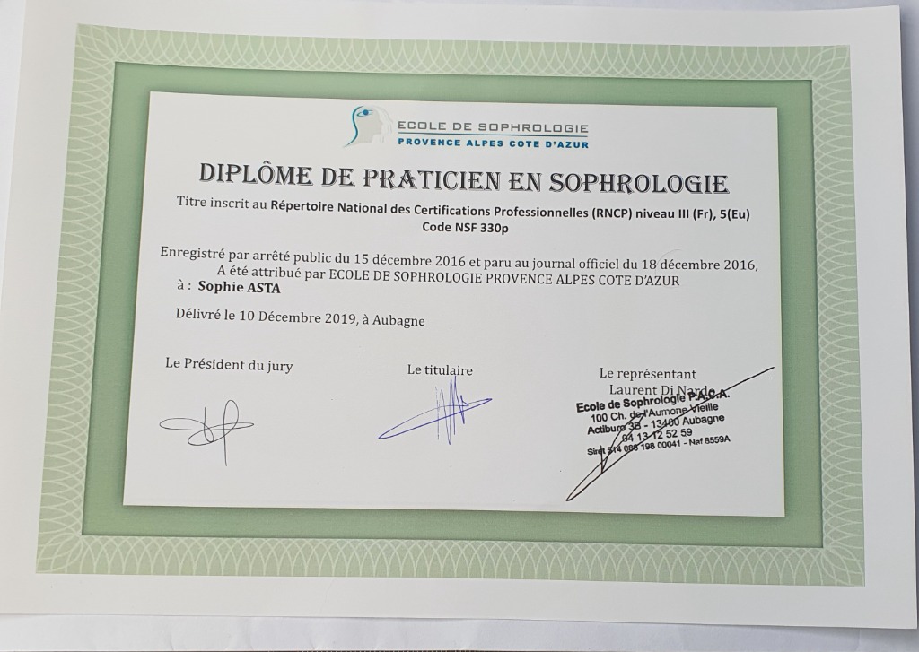 photo diplome Asta Sophie Un pas vers soi 