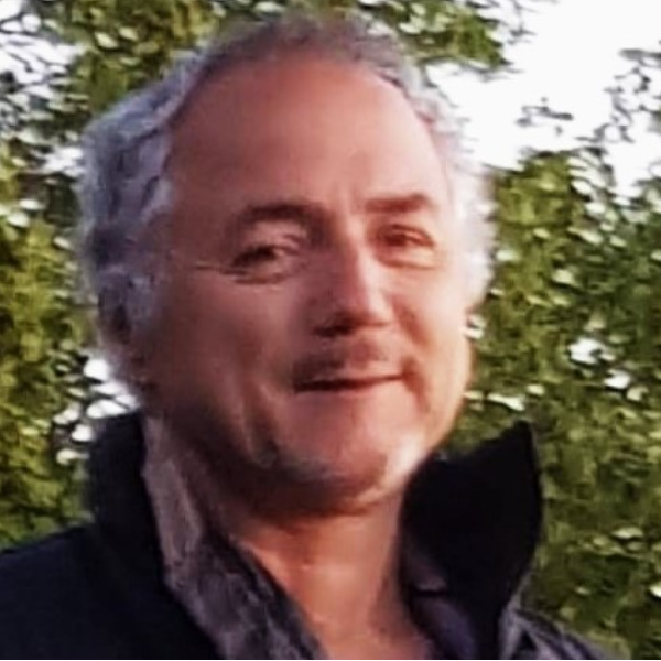 Jean-Pierre  LARAVOIRE