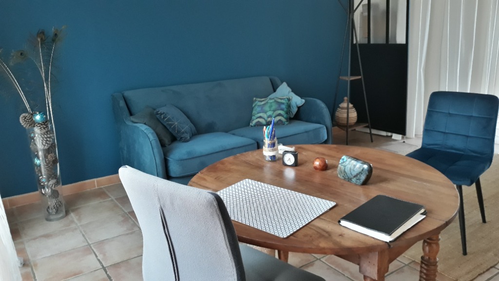 photo cabinet DES BESSONS