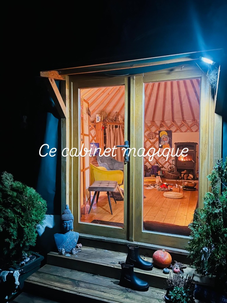 photo diplome CLAIRE NARGUET LESAGE PsychoPraticienne et Sophro