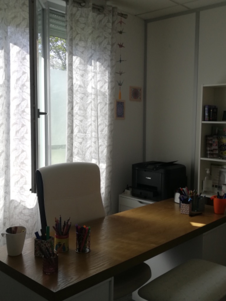 photo cabinet Graphothérapie -Claire HENRI