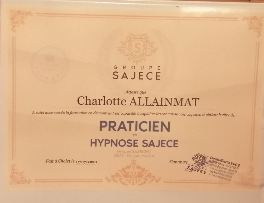 photo diplome Charlotte ALLAINMAT