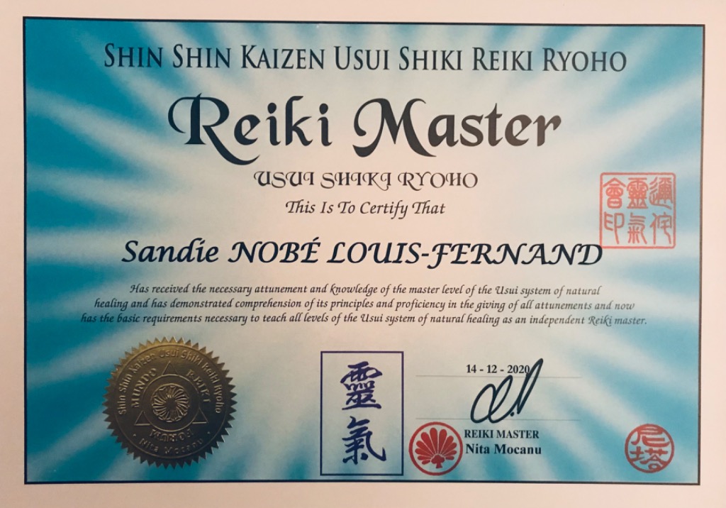 photo diplome Sandie Nobé - Hypnose & Reiki