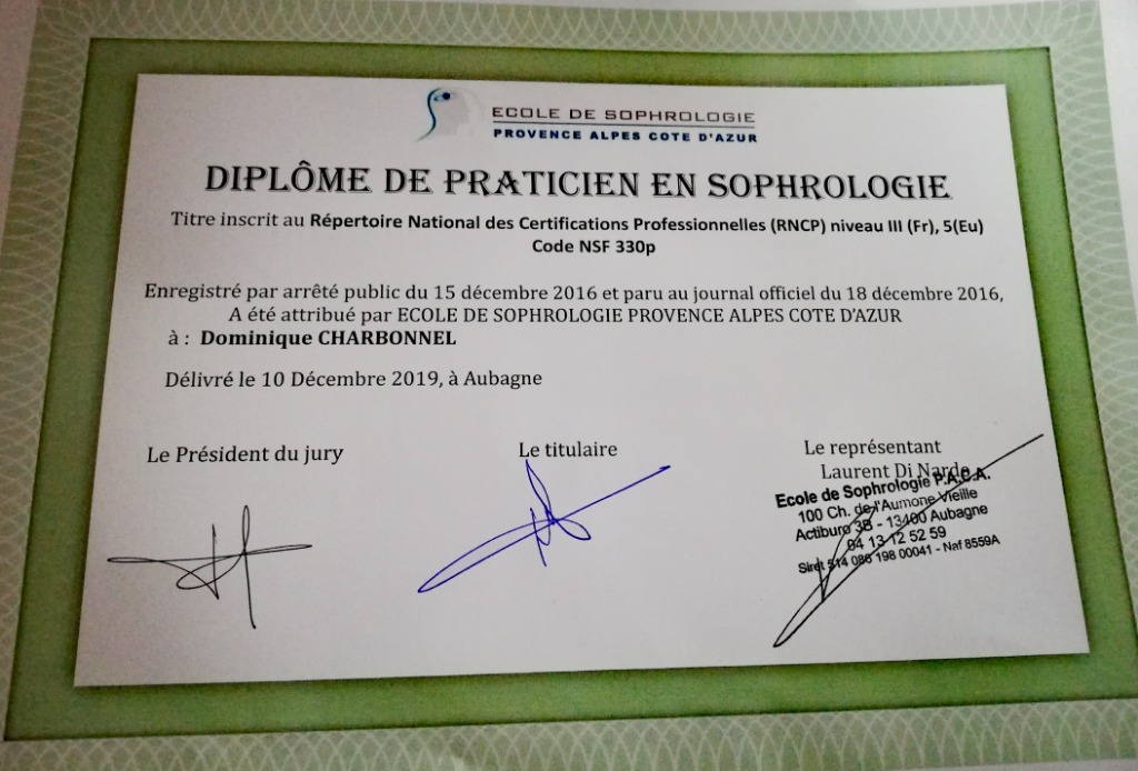 photo diplome Dominique CHARBONNEL