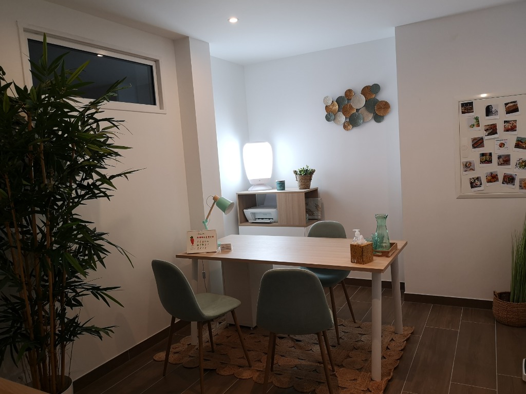 photo cabinet Corinne Calvez