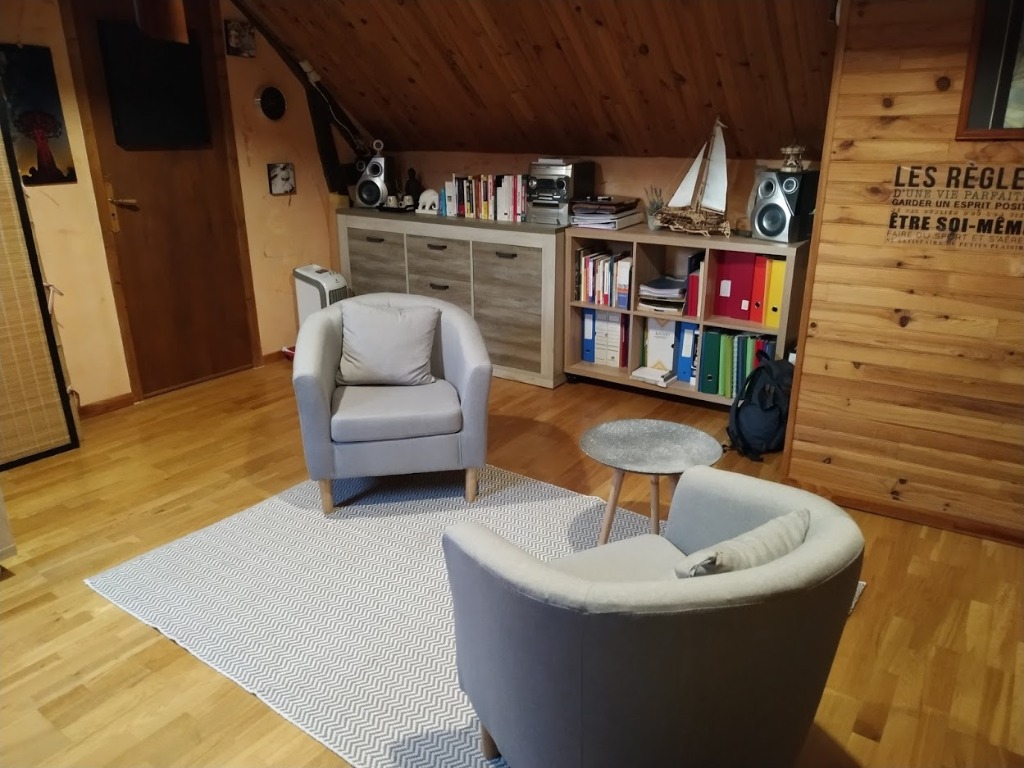 photo cabinet ALFONSO BANDERA-GUZMAN