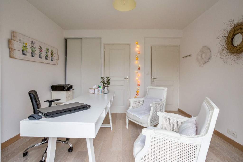 photo cabinet Suzanne Thiberville