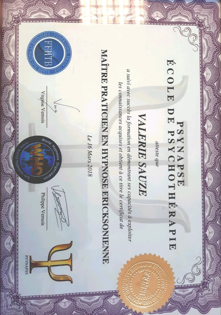 photo diplome VALERIE SAUZE