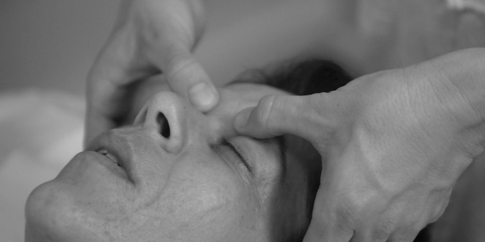 photo seance Raphaël HANNON Thérapeute