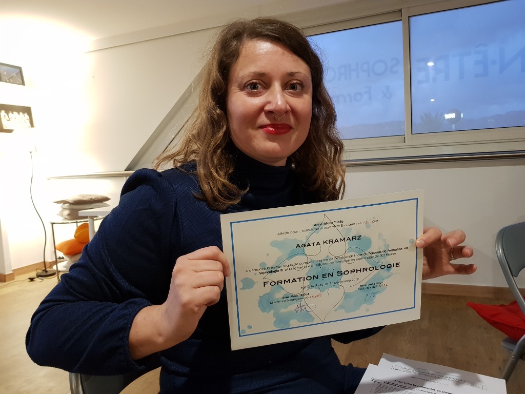 photo diplome Agata Kramarz Sex Coach & Sophrologue