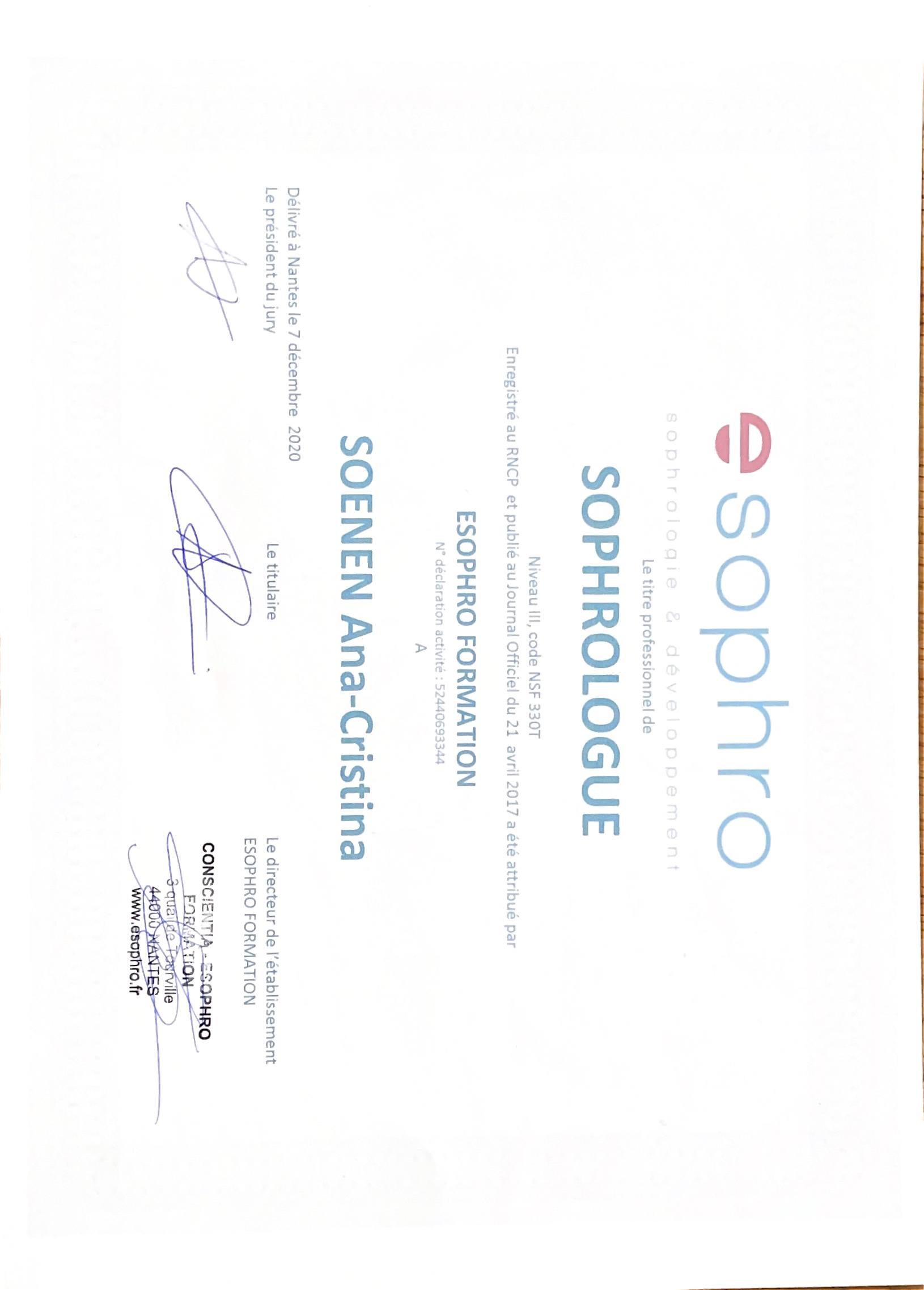 photo diplome Ana-Cristina SOENEN