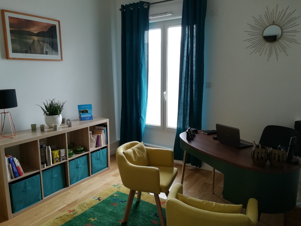 photo cabinet Momplé Stéphanie 