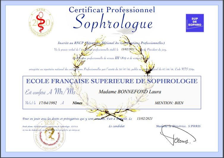 photo diplome Laura BONNEFOND
