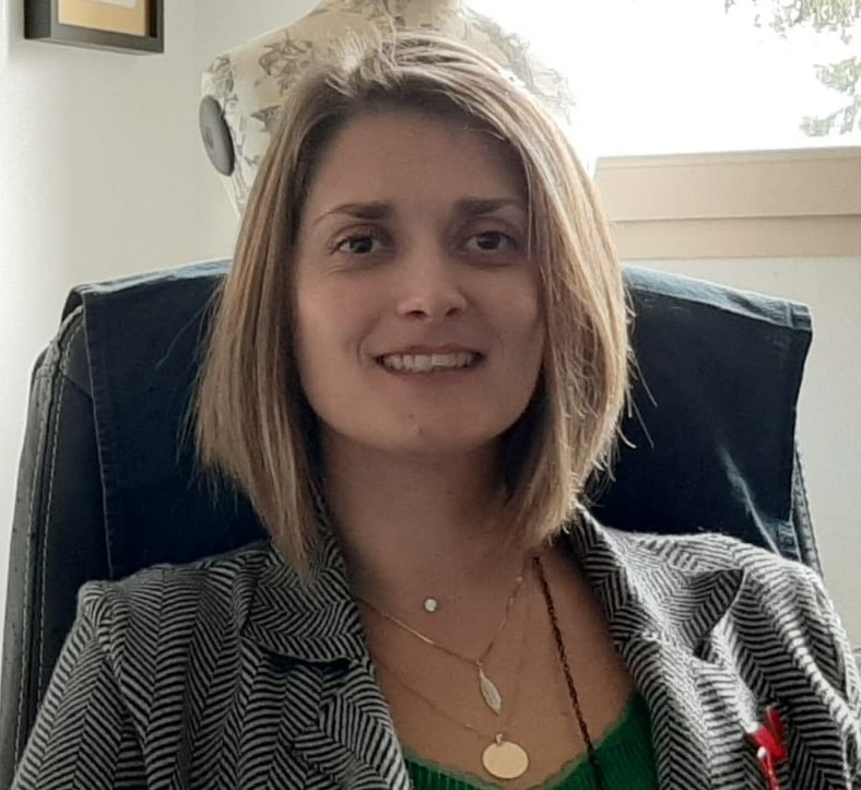 photo portrait Charlotte Cabal- Empreinte RH Angers