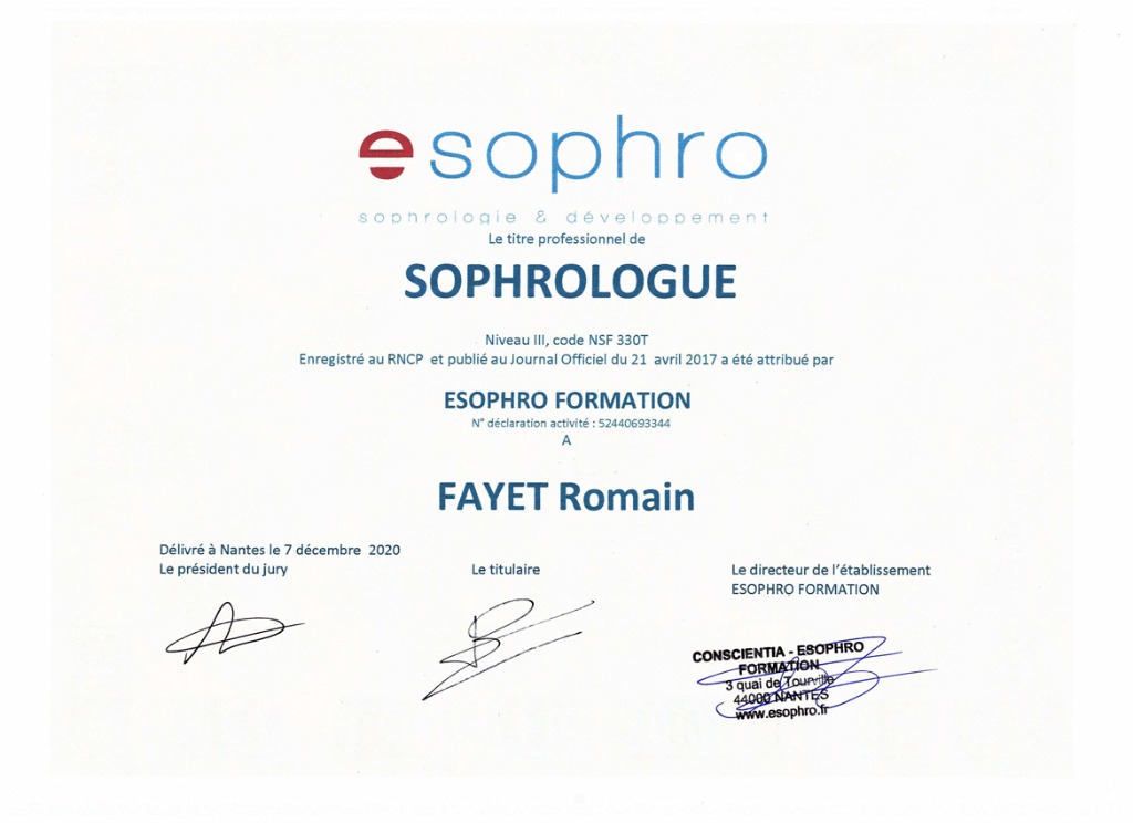 photo diplome Romain  FAYET