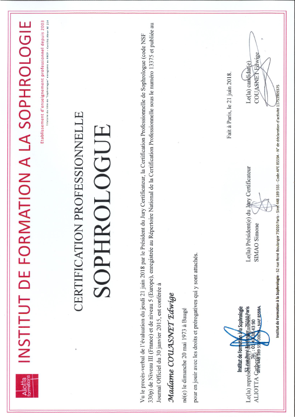 photo diplome Edwige COUASNET 