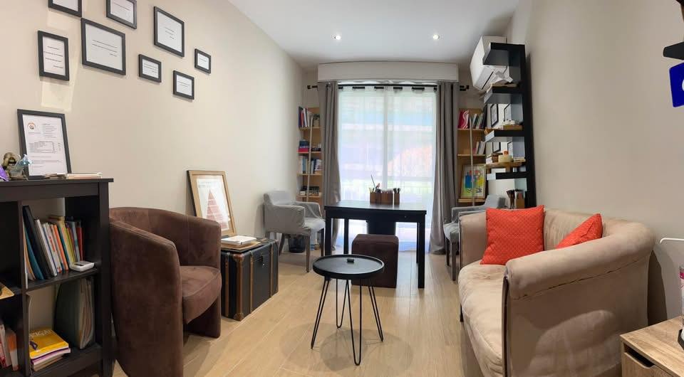 photo cabinet Ivanka Barbier