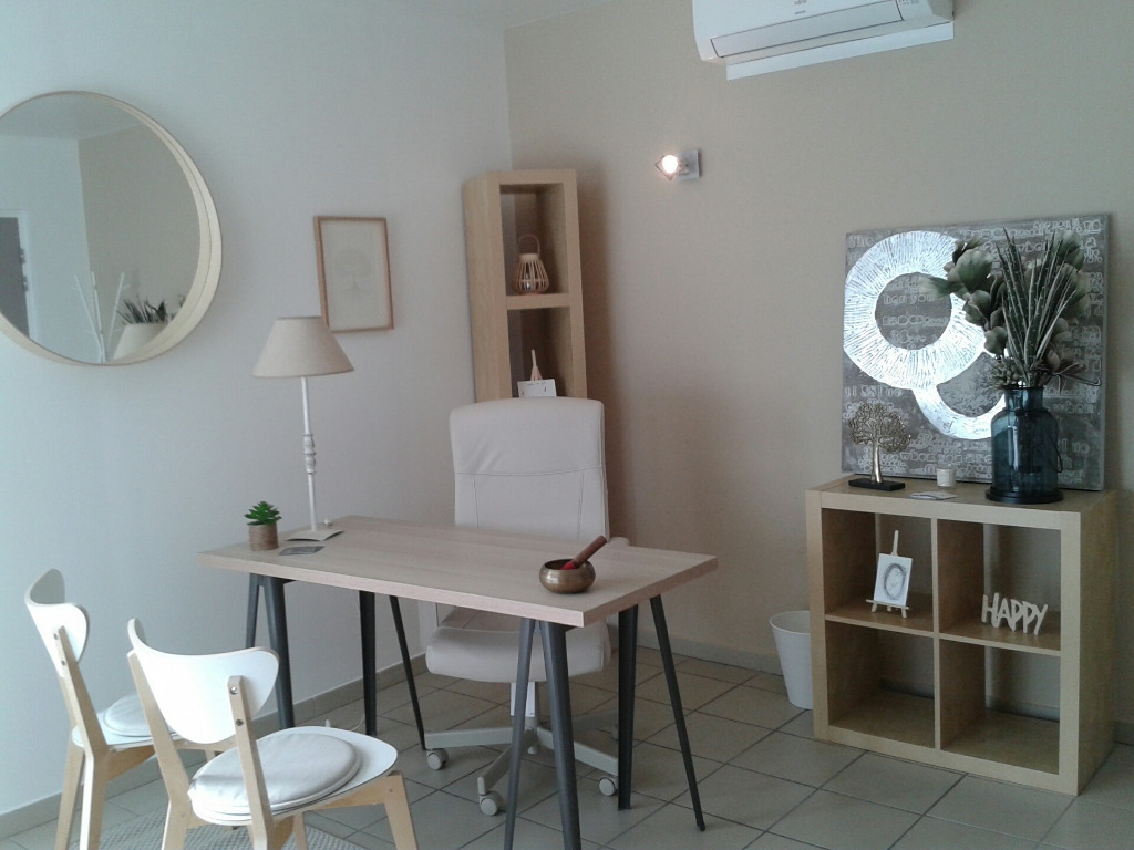 photo cabinet KRYSTEL HARRE SOPHROLOGUE