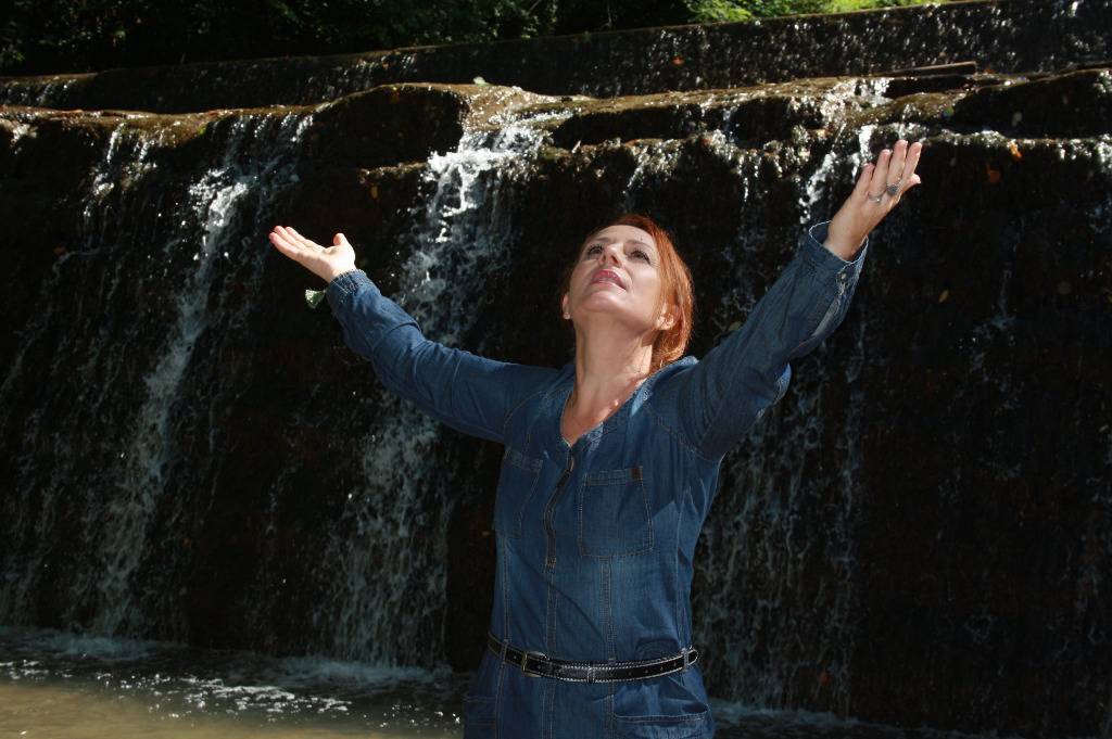 photo seance KRYSTEL HARRE SOPHROLOGUE