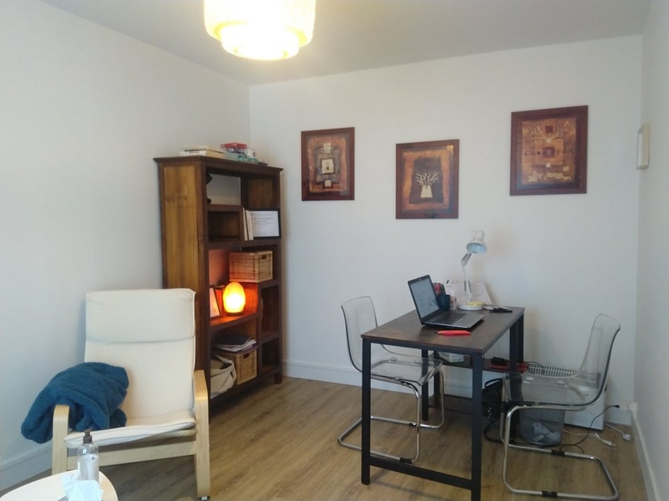 photo cabinet Virginie TURA