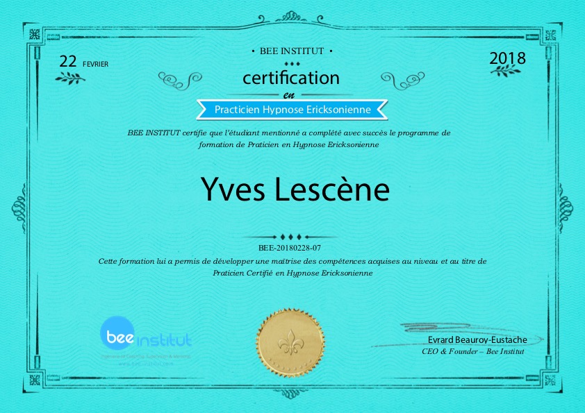 photo diplome Yves LESCÈNE