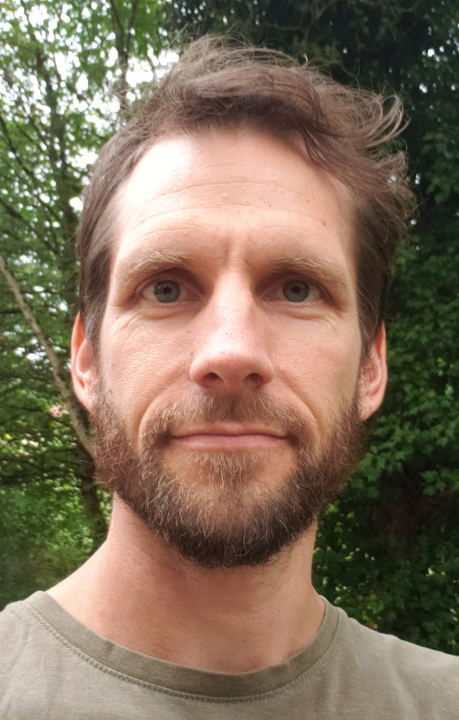 photo portrait Adrien Dennefeld