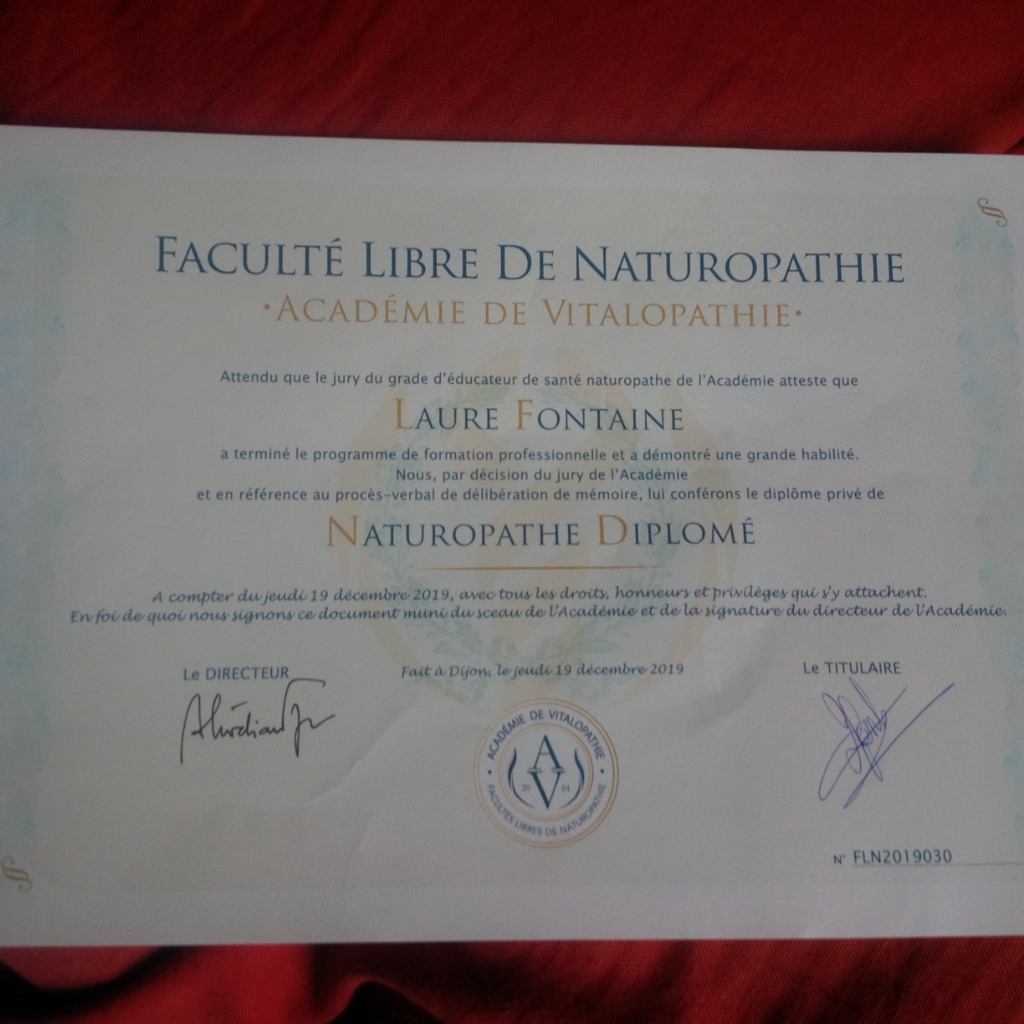 photo diplome Laure FONTAINE