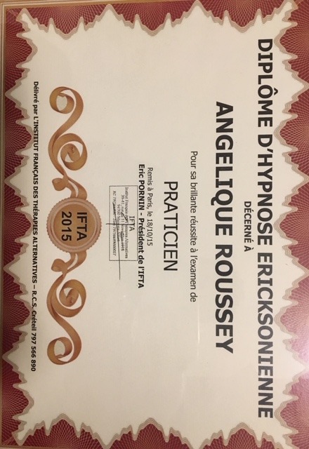 photo diplome Roussey Angélique