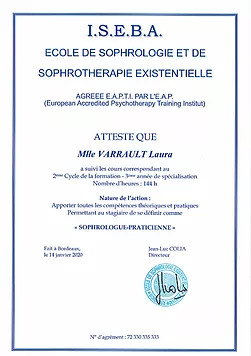 photo diplome Laura Varrault Sophrologue