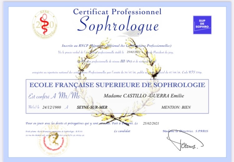 photo diplome Émilie CASTILLO-GUERRA 