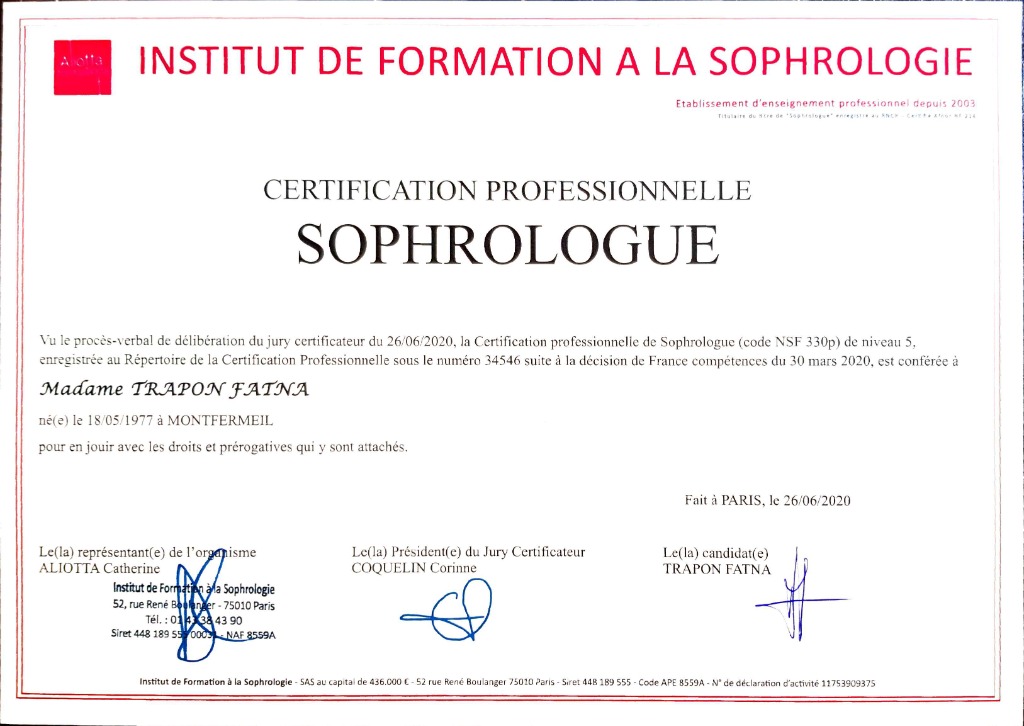 photo diplome Fatna TRAPON