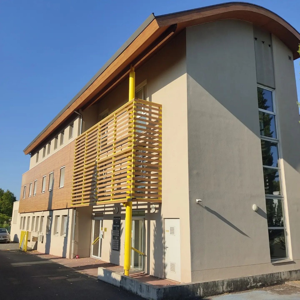 photo cabinet Magnétiseur à Dom’