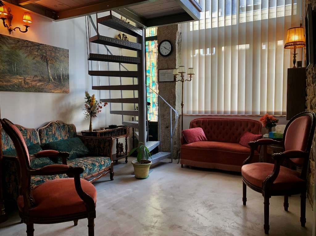 photo cabinet Agathe-Laure Salgon