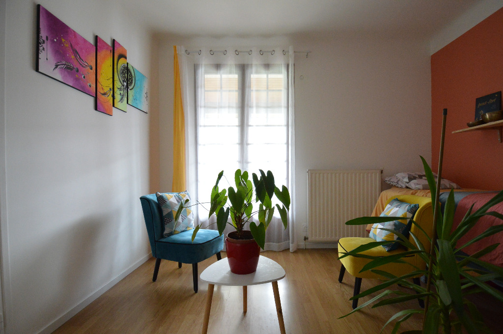 photo cabinet Sarah Saint-Germain