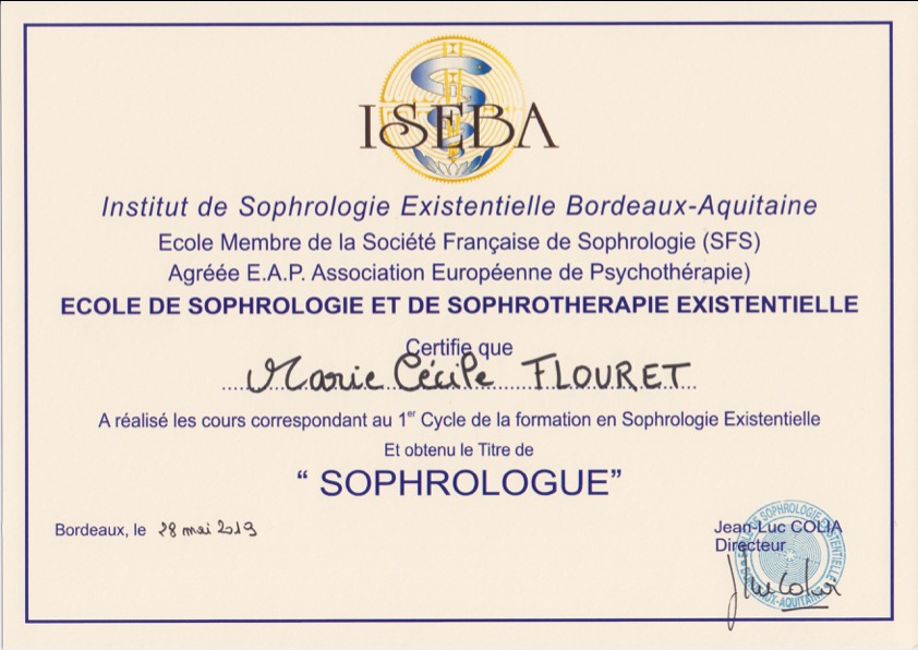 photo diplome Marie-Cécile FLOURET Sophrologue Praticienne