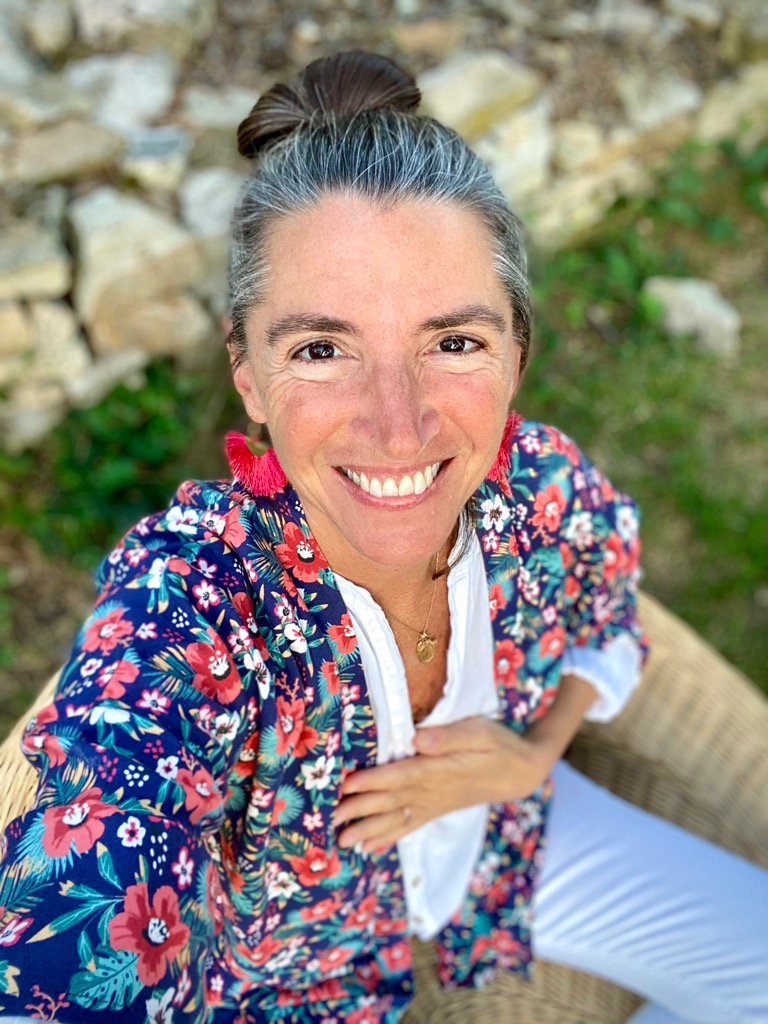 photo portrait Sophie BALAGUY MAGENTA