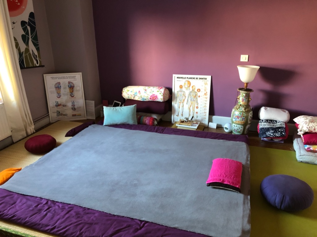 photo cabinet LAROCHE ISABELLE