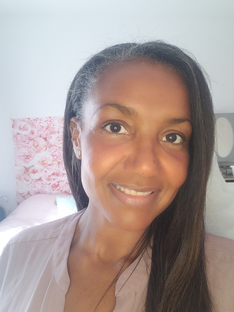 photo portrait Rahma Coach Thérapeute Intuitive